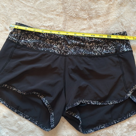 lululemon size 4 Speed Short - black with grey, purple, and blue - Picture 5 of 9
